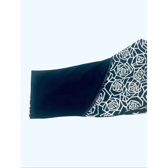 Lululemon Posey Floral Crops - Picture 4 of 12